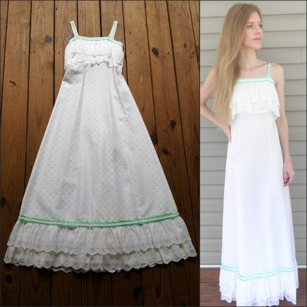 Vintage 80's XS white lace prairie dress gown